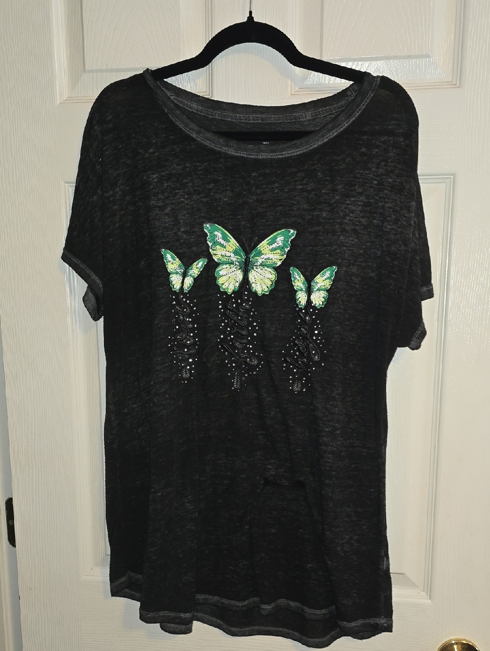 Lane Bryant Black Short Sleeve Tee with Green Butterfly Design